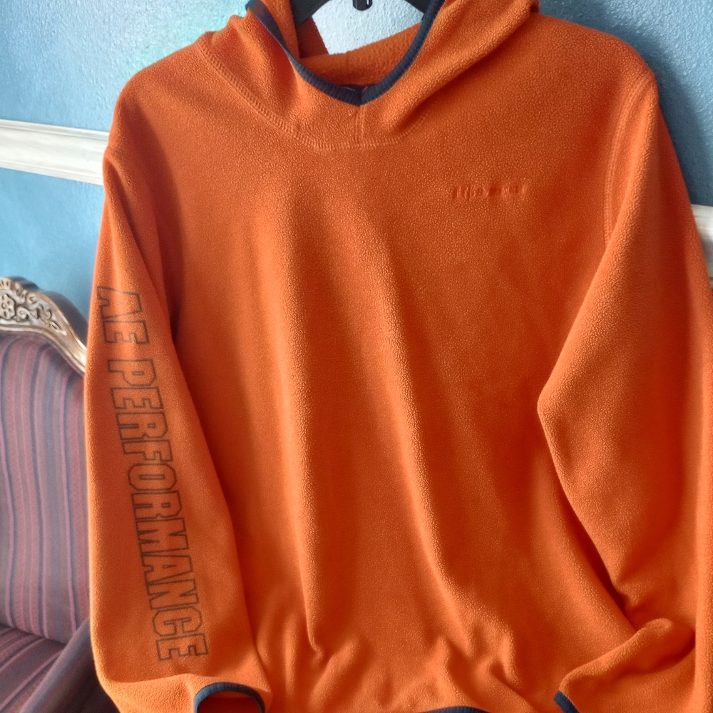 Americans Eagle Outfitters AE Performance Hoodie